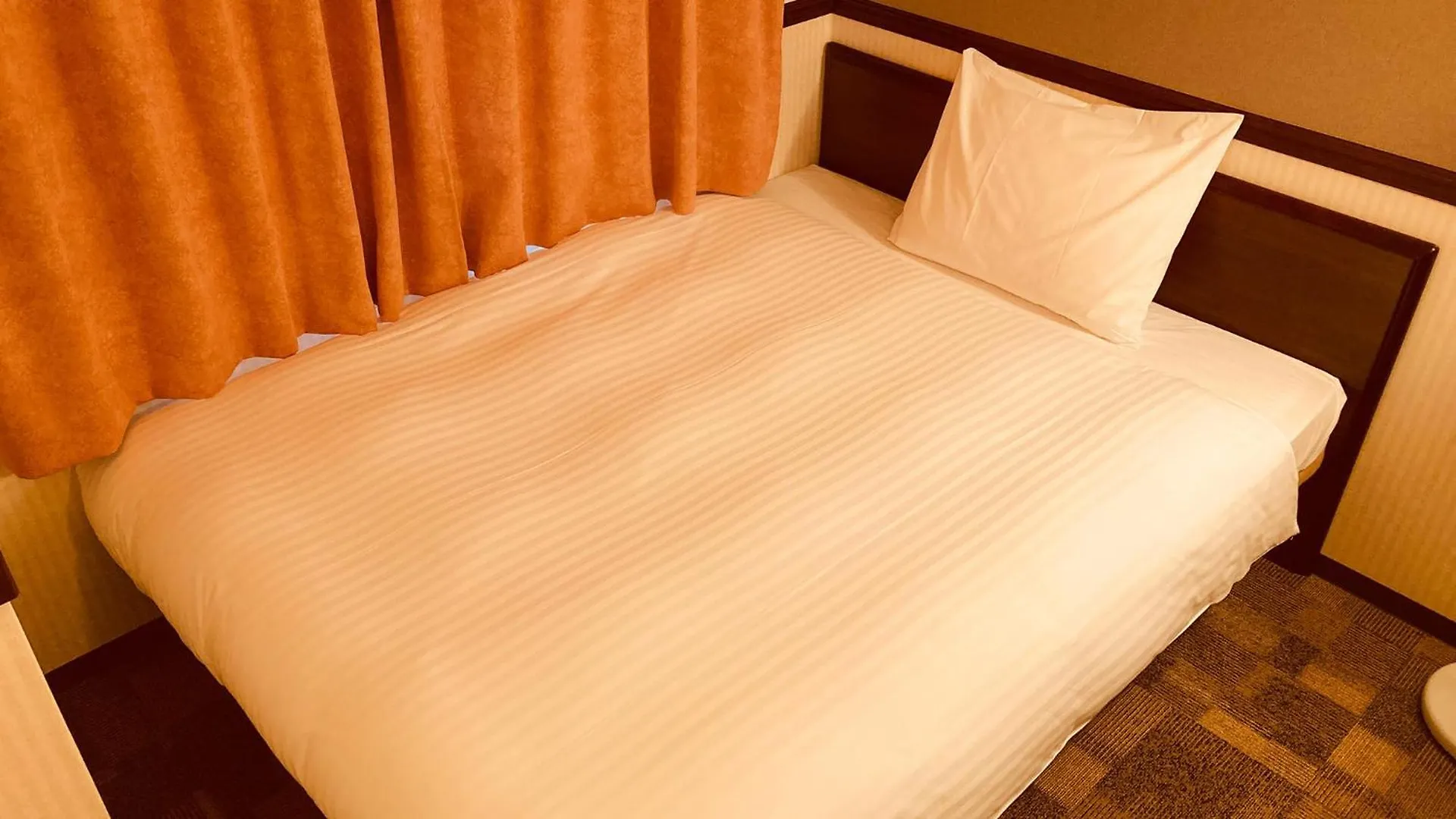 Toyoko Inn Osaka Umeda Nakatsu No.2 3*,  Japan